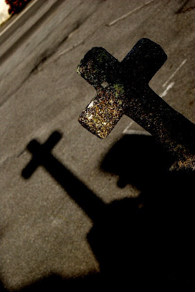 Photo d'une croix en granite - Berric